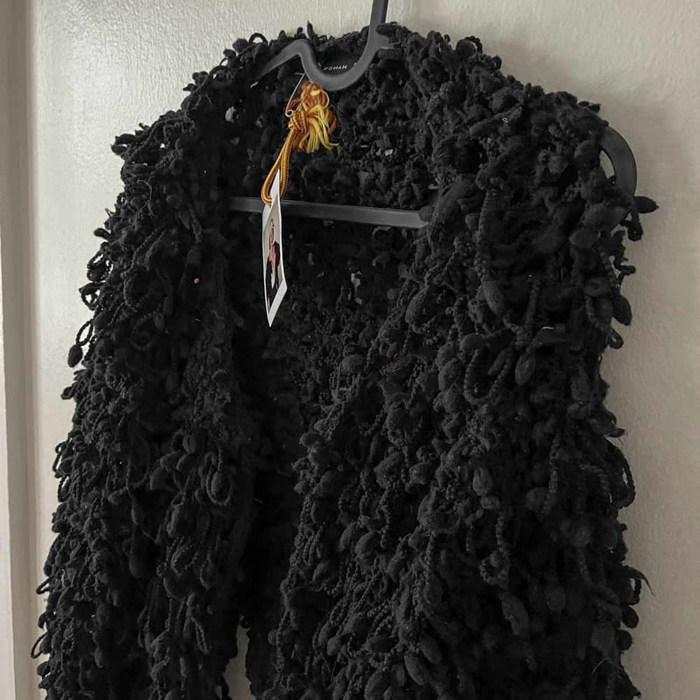 Textured Knit Slight Crop Jacket - Picture 3 of 11